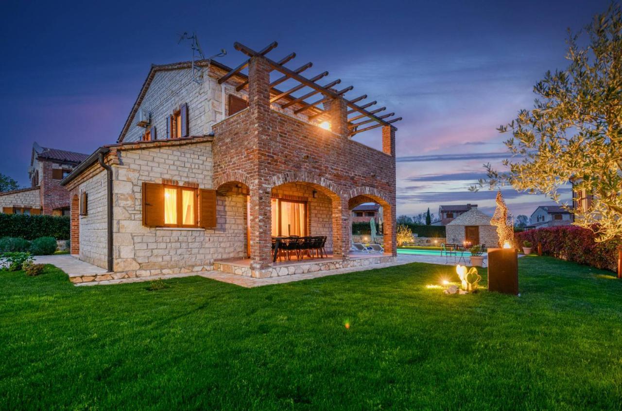 Paradise Villas Istria Svetvincenat Exterior photo