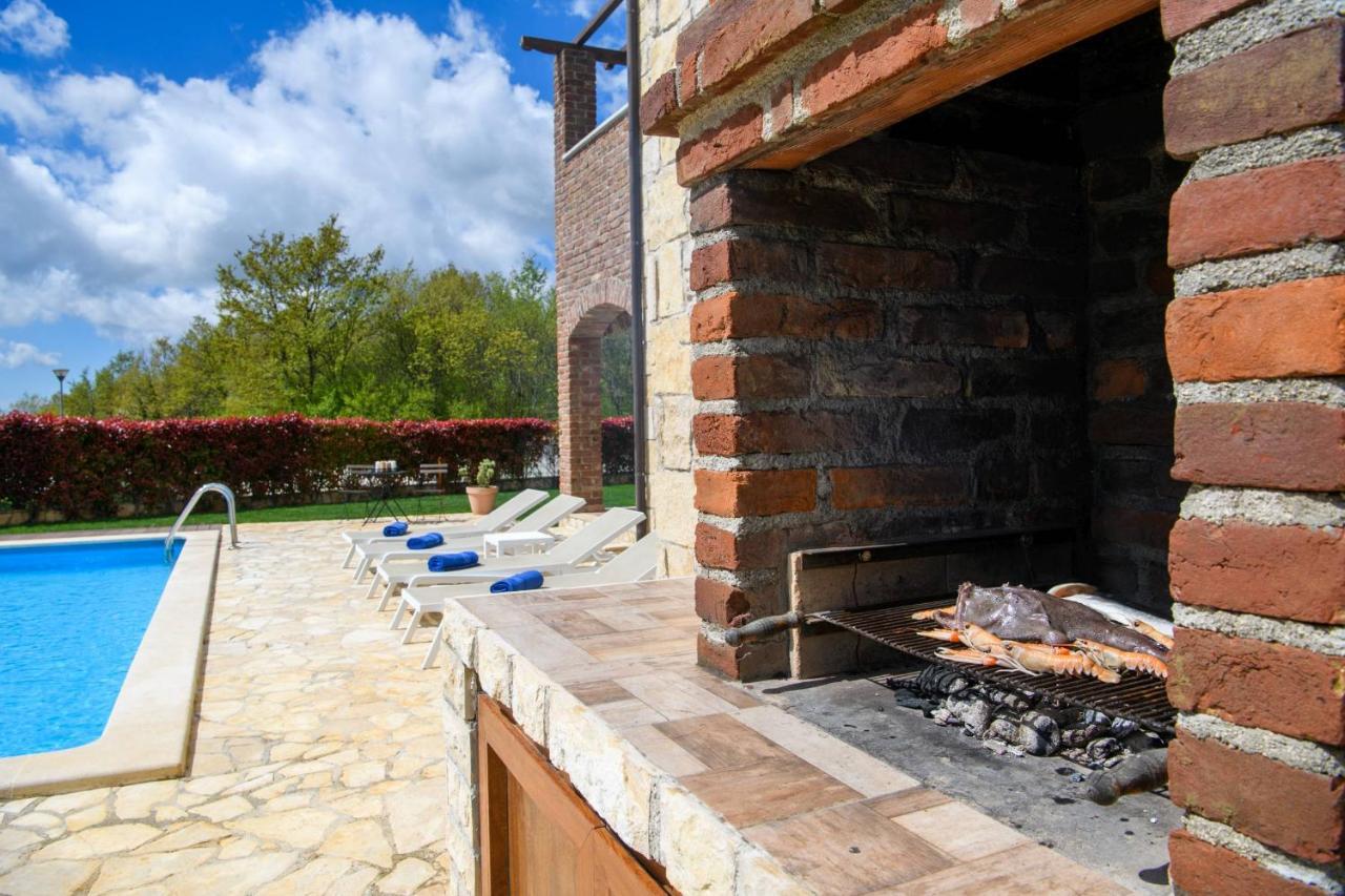 Paradise Villas Istria Svetvincenat Exterior photo